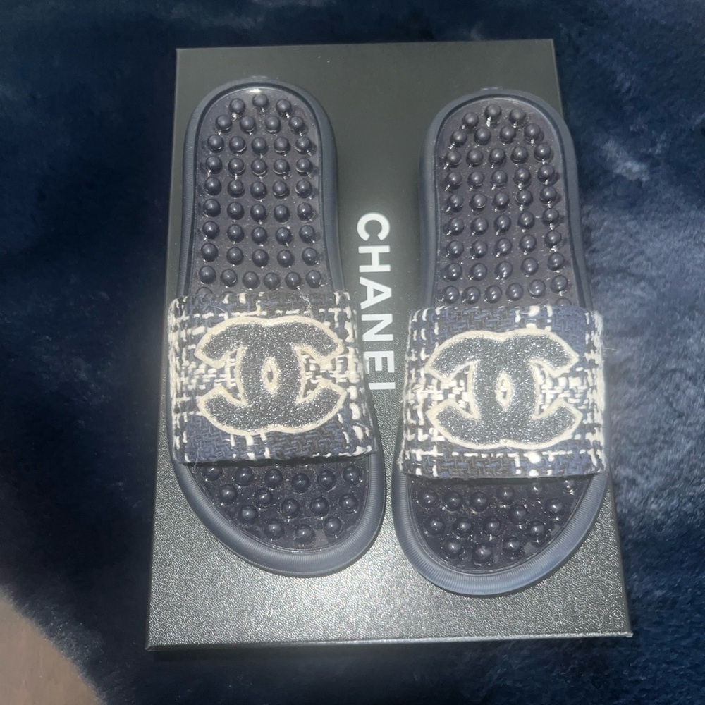 CHANEL Sandals/Slides Navy Blue and White Tweed details - size 36